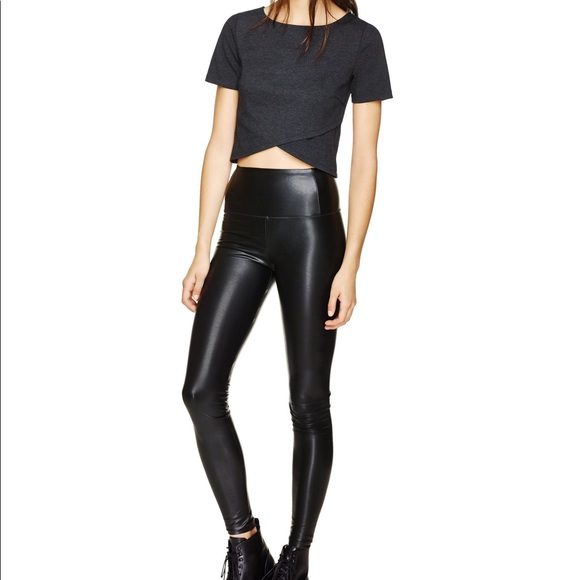 Aritzia Wilfred Free Daria Leggings - Vegan Leather - Ankle length - Picture 2 of 7